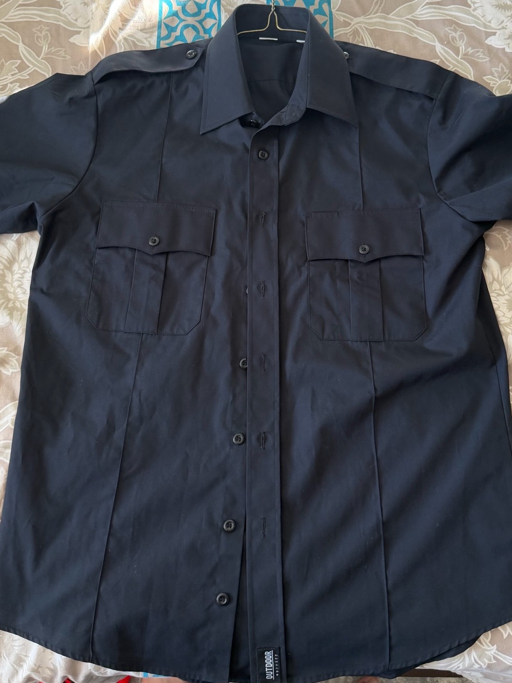 Men's Classic Short-Sleeve Collared Shirt - Black